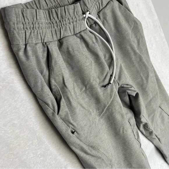 BYLT Gray Active Jogger Men Sz M Tapered Leg Performance Gym Training Pants - Picture 3 of 10